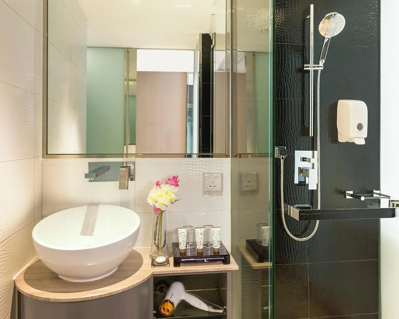 Silka Tsuen Wan Hotel Hong Kong